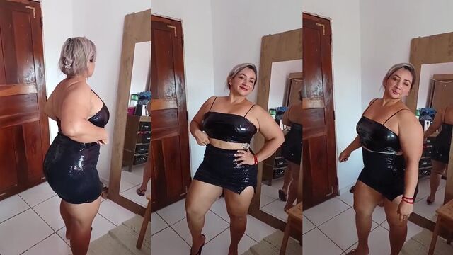 Coroa Brazilian enjoying herself with a great fuck
