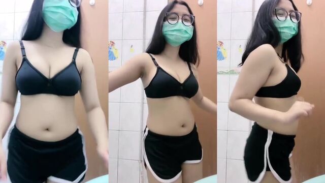 Yolanda is a horny teen who loves to masturbate and show her bigboobs