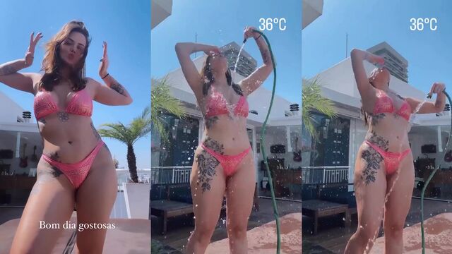 Clara Aguilar, ex BBB, opens her grelinho and plays with toys