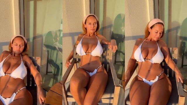 Stunning mixed beauty bounces that big ass on cam show