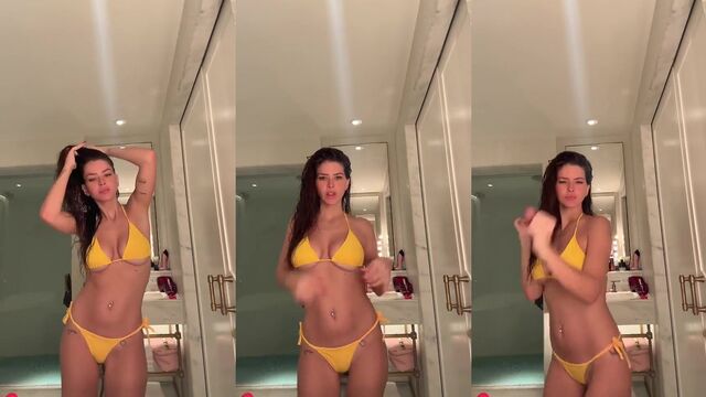 Famosa argentina Eugenia Suarez gets fucked in a novelas scene