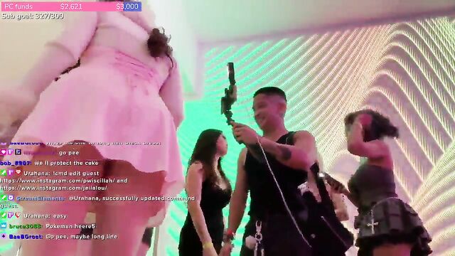 Up-skirt dancing in a tight dress by the sexy Moroccan star
