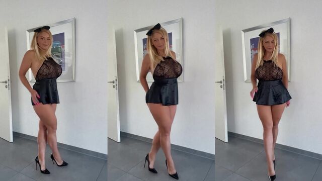 A mature woman with a big ass enjoys herself in front of the camera