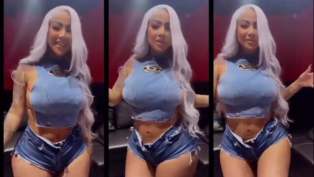 OMG, get in there damn it!! This video is pure fire!