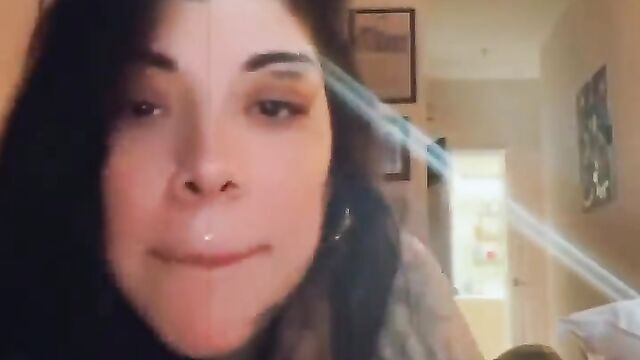 Thicc Latina gets her phat ass exposed and admired