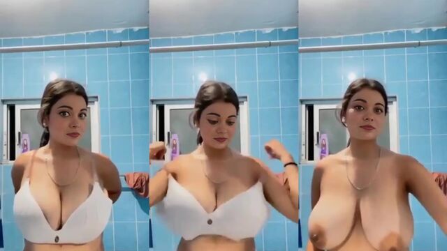 Desi big boobs housewife getting fucked hard in her home