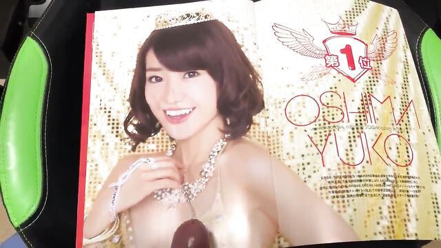 Bukkake on Yuko Oshima in a sexy bikini