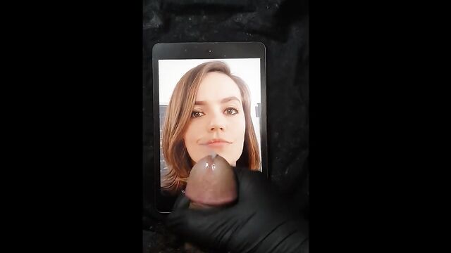 A hot cum tribute for all the sexy girls out there