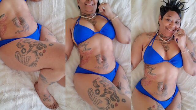 Juicy booty babe shows off her big ass and gets it pounded