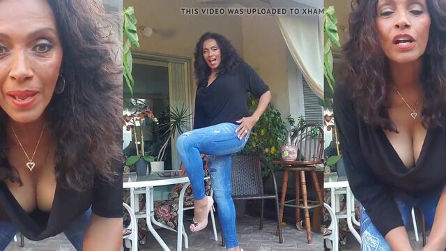 Famous ebony actress Lola Black gets her pussy oiled and played with