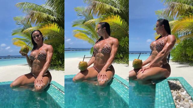 Alicia Romero Calomarde is a fitness model with impressive abs and muscle body
