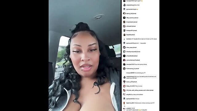 Ebony babe with big boobs twerks in the car for Instagram