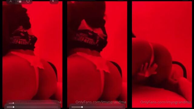 Perfect body, perfect lips, perfect blowjob