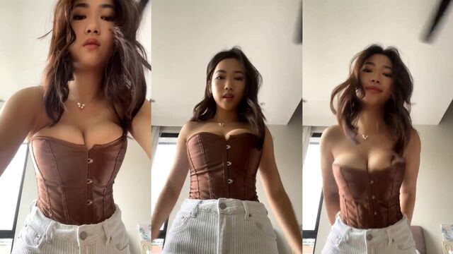 Busty Singaporean teen Melanie Weee leaked her TikTok videos online