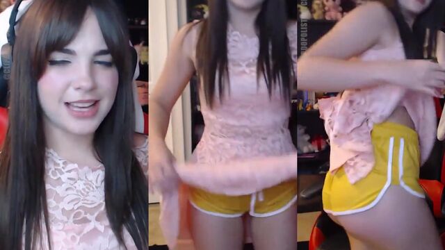 A white Latina girl was streaming her sex on the internet
