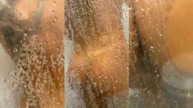 Amanda, the hottest Brazilian camgirl you'll ever see!