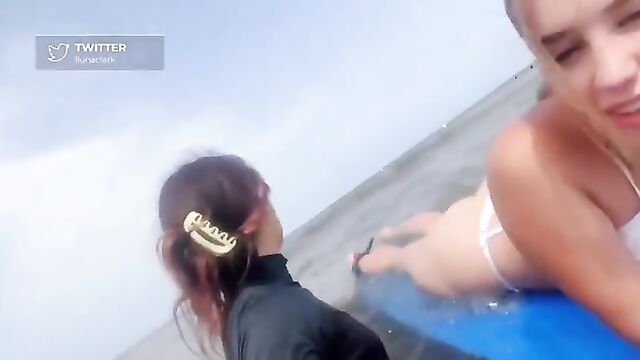 A sexy streamer has sex with a personal trainer in the gym