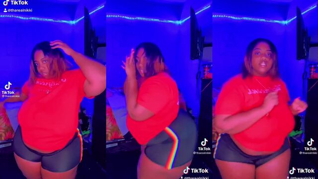 A big booty black chick shows her ass on TikTok and gets fucked