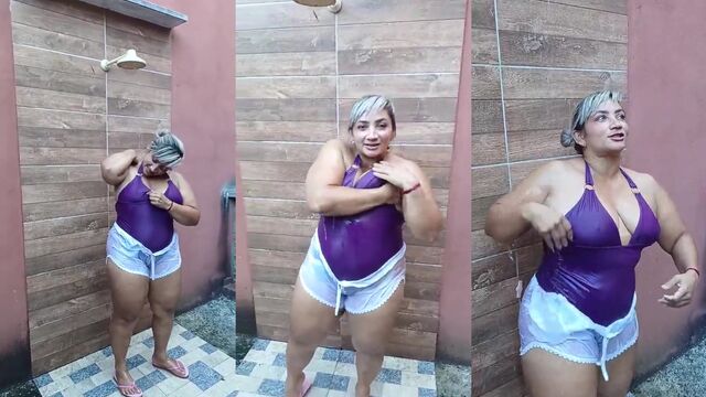 Fudendo a coroa gostosa, uma verdadeira especialista no assunto