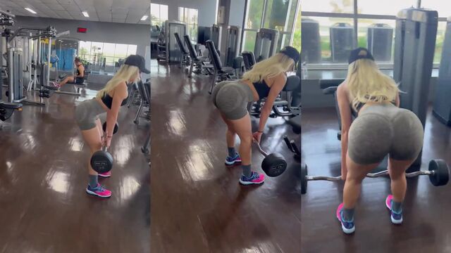 A round ass TikTok slut shows off her body in a steamy video