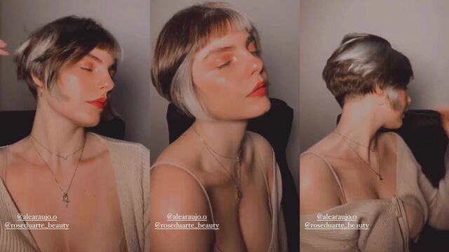 Pariz played with herself after a long stream on Twitch