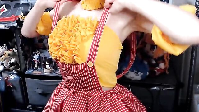 Asian VTuber KSON fingers her cunt during a teasing stream