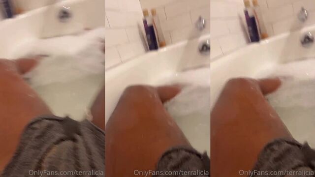 The hot and juicy ass of the young Brazilian beauty