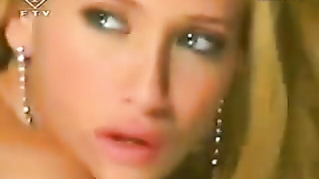 The beautiful and thin Julieta Prandi has sex