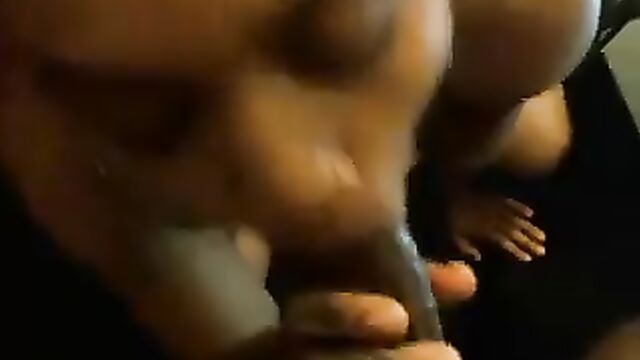 Ebony camgirl squirts and creams her ass on camera