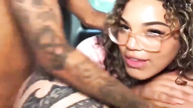 Ugly girl has sex with her boyfriend in a steamy bathroom scene