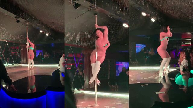 Asian stripper shows her skills in front of the camera