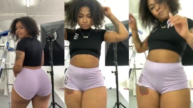 I paid my stepsister to fuck me and show me her huge ass