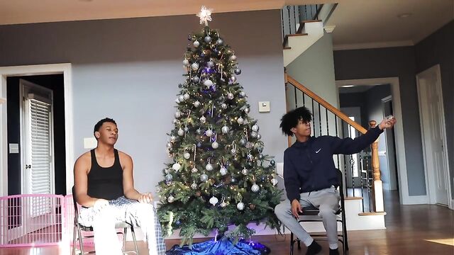 Ebony guy and yellowbone babysitter are having fun in a steamy situation