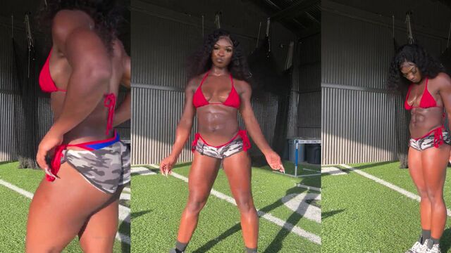 The hot girl has a great ass to play with and a great body to enjoy