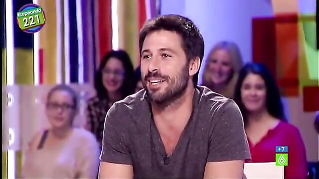 Anna Simon shows off her big tits on Spanish TV