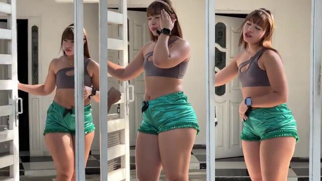 A cute youtuber tries on new underwear and has sex