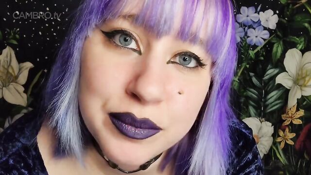 MissKittylyn begs for cum in her mouth while showing off her braces