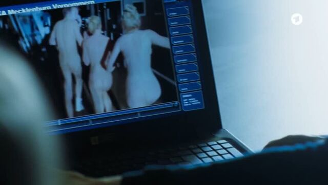Lea Freund Nude - Der Usedom-Krimi s01e11 (2020) HD 1080p Watch Online / Леа Фройнд