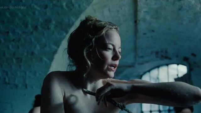 Emma Stone Nude - The Favourite (2018) HD 1080p Watch Online / Эмма Стоун - Фаворитка