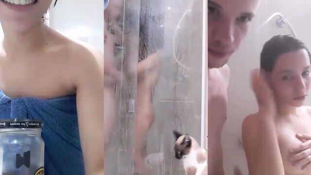 A hot Brazilian girl showed her ass in a very sensual video
