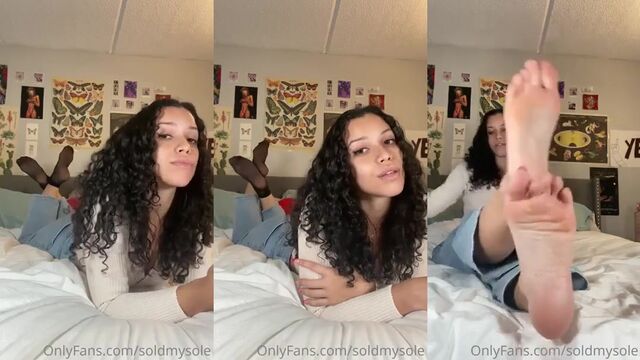 Hot ebony feet talker in sexy roleplay action