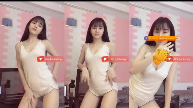 Hot Asian girl twerks and spreads her legs to show her sexy body
