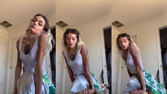 Skinny brunette with a nice body masturbates on webcam live show
