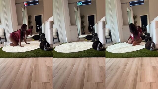 Ebony beauty Naomi Allure bouncing her big ass on TikTok