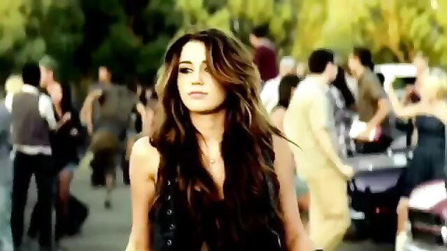 Miley Cyrus PMV with a hot BBC scene I found online