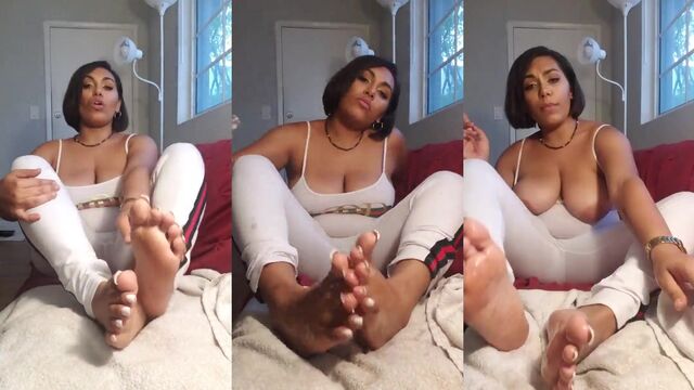 Latina footjob with oily soles and cum shot