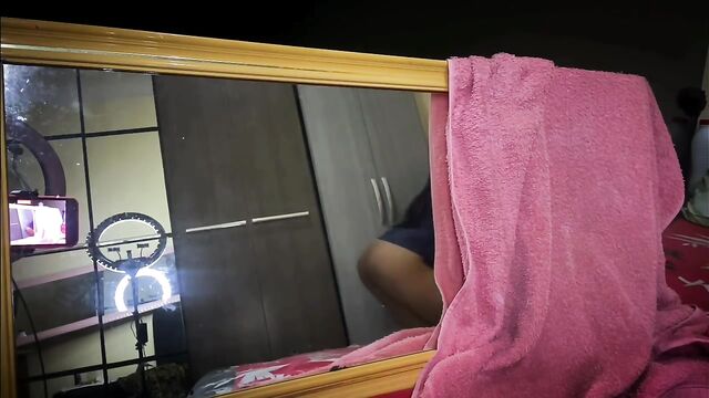 Morena Brazilian beauty Kel Santos got fucked and came on the mirror