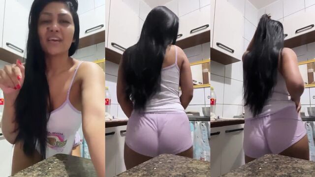 Morena Kel Santos shows her best side while stripping and going hard