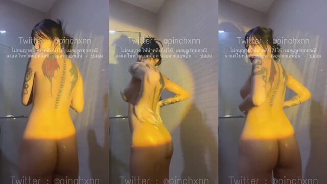 A HOT AND YOUNG ASIAN FEMALE MASSAGE THERAPIST GIVES HER CLIENT A HAPPY ENDING