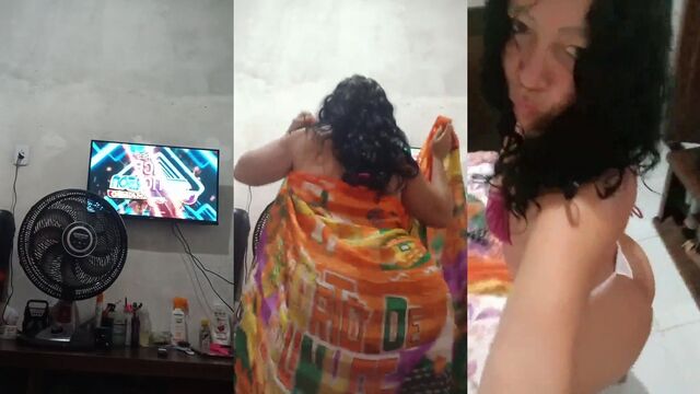 Coroa brasileira rabuda fodendo rebolando gostoso no pau